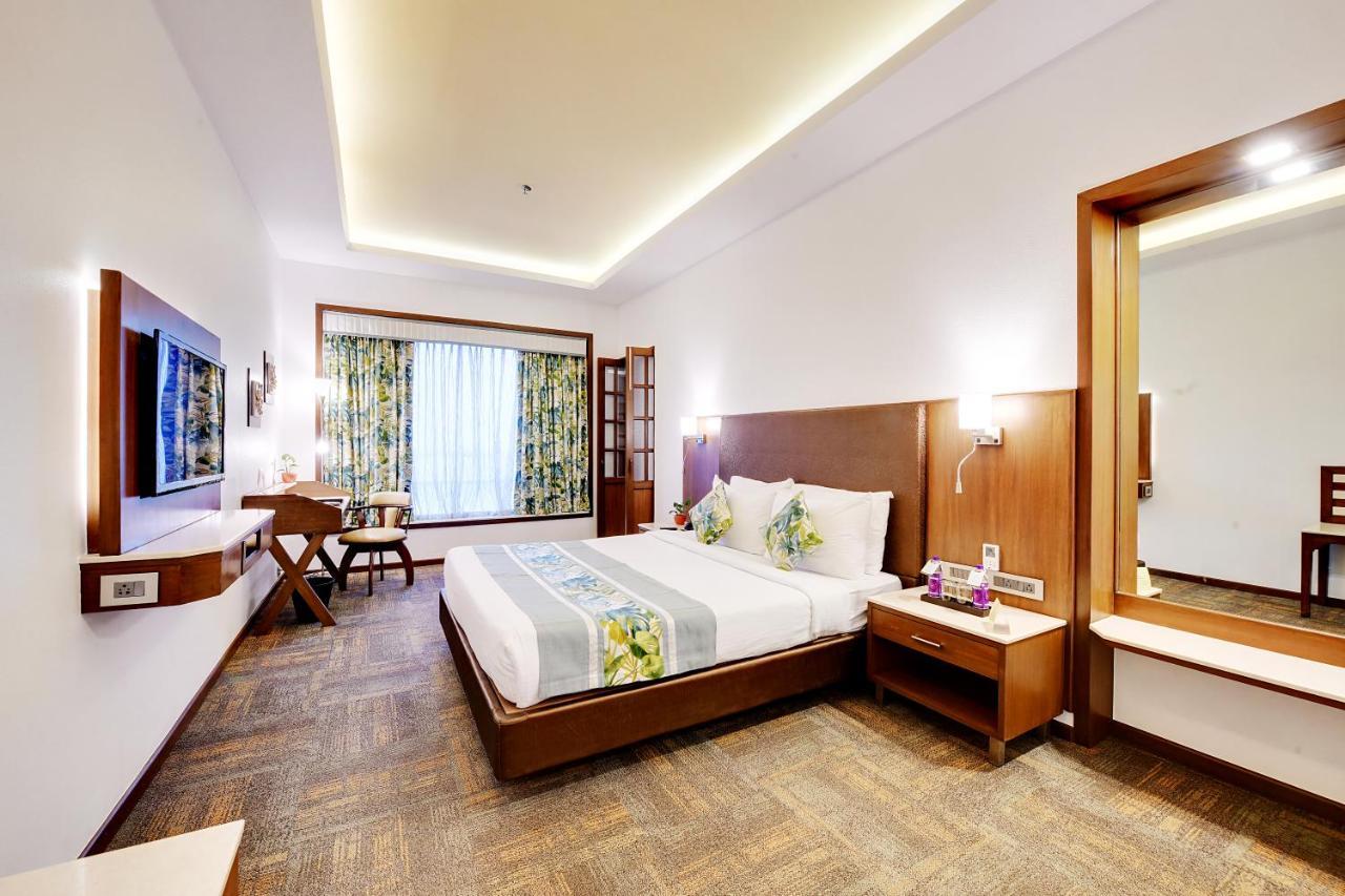 E Square The Fern, 3* Pune
