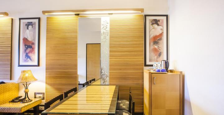 E Square The Fern, 3* Pune