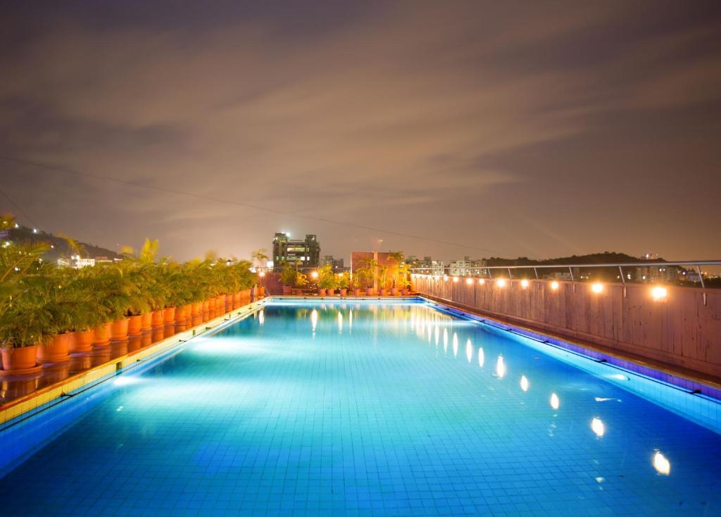 E Square The Fern, Hotel 3*