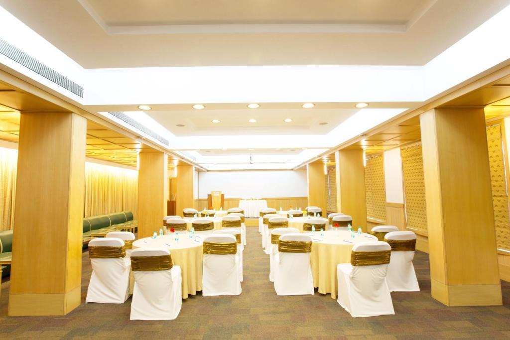 Hotel E Square The Fern, Pune